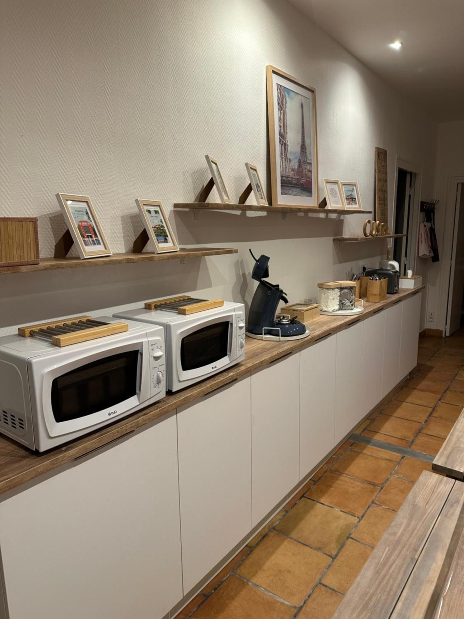 Maison Familiale, 13 Lits, 3 Sdb, Parking Gratuit, Jardin, Terrasse Bourges Exterior foto